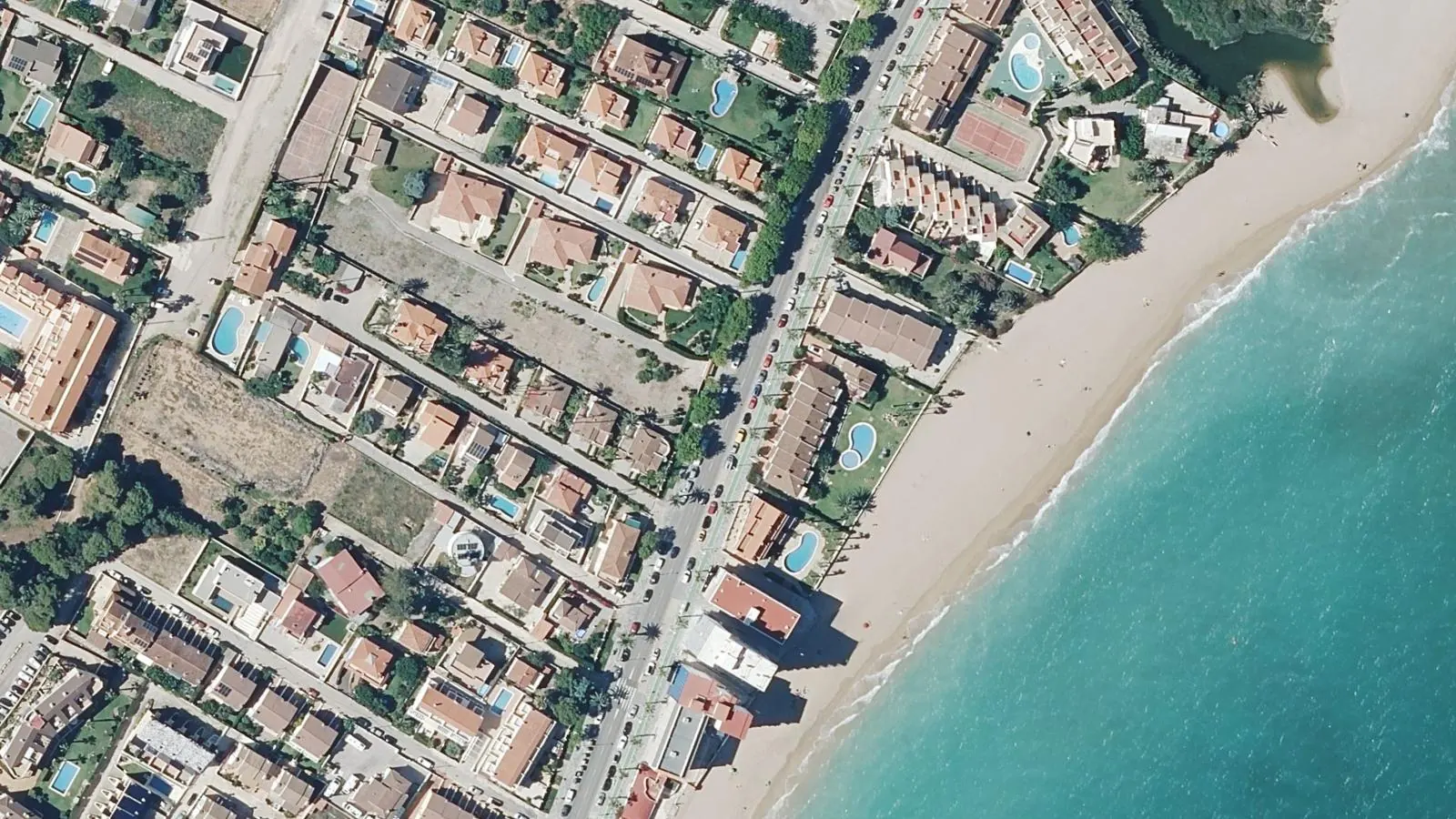 La Caracola, Benicarló, Spain - Blue Flag beach