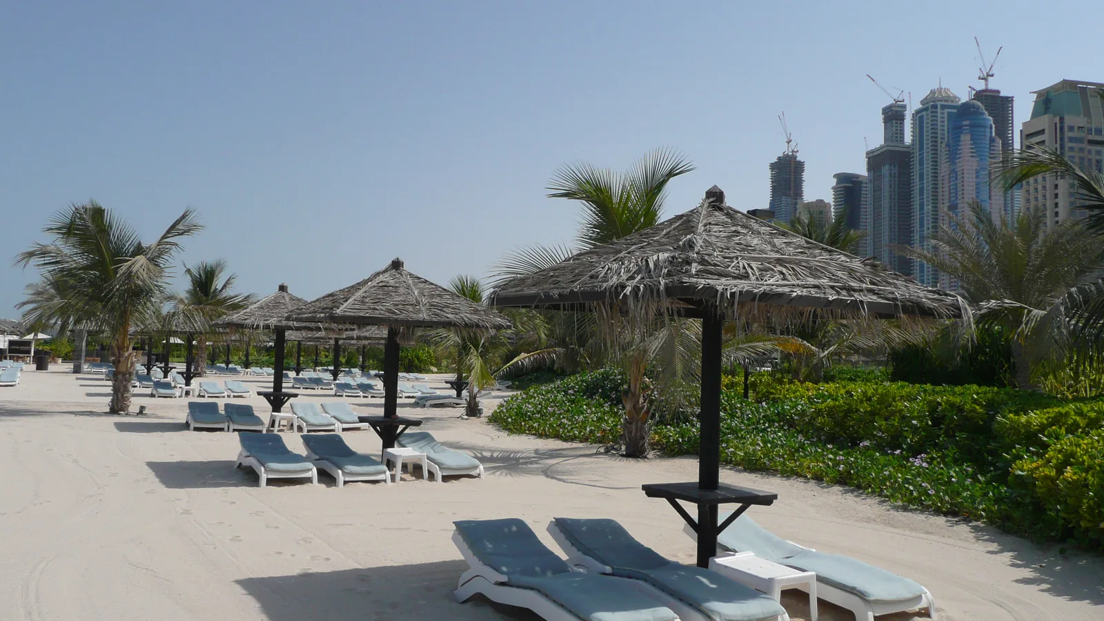 Le Royal Meridien Beach Resort & Spa Dubai, Dubai, United Arab Emirates - Blue Flag beach