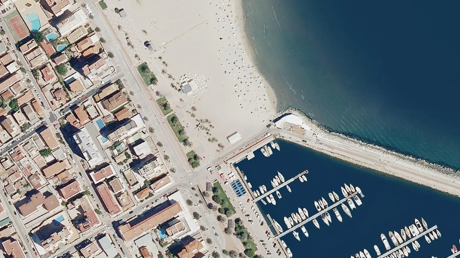 Nord, Gandia, Spain - Blue Flag beach
