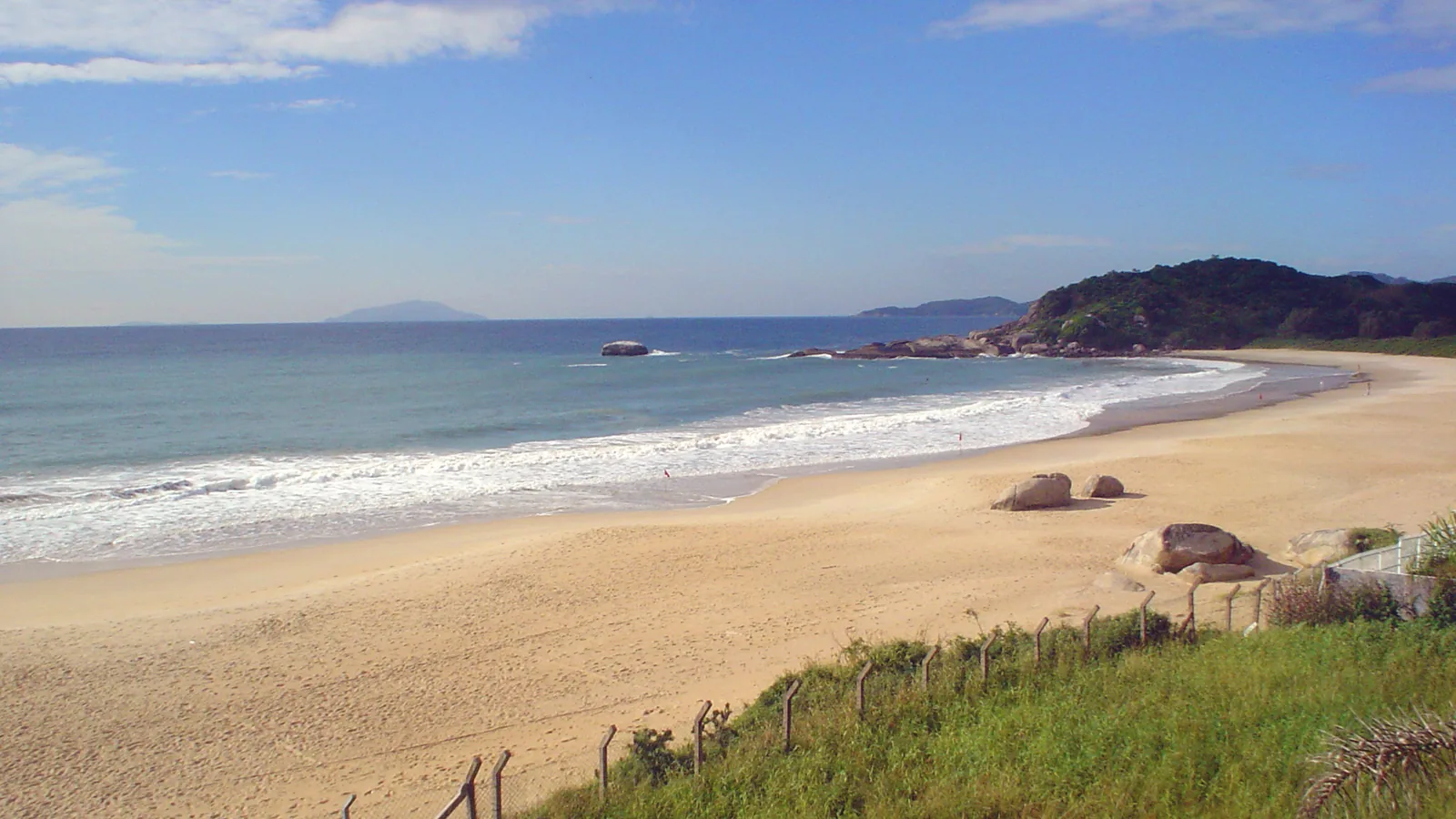 Praia de Quatro Ilhas, Bombinhas, Brazil - Blue Flag beach